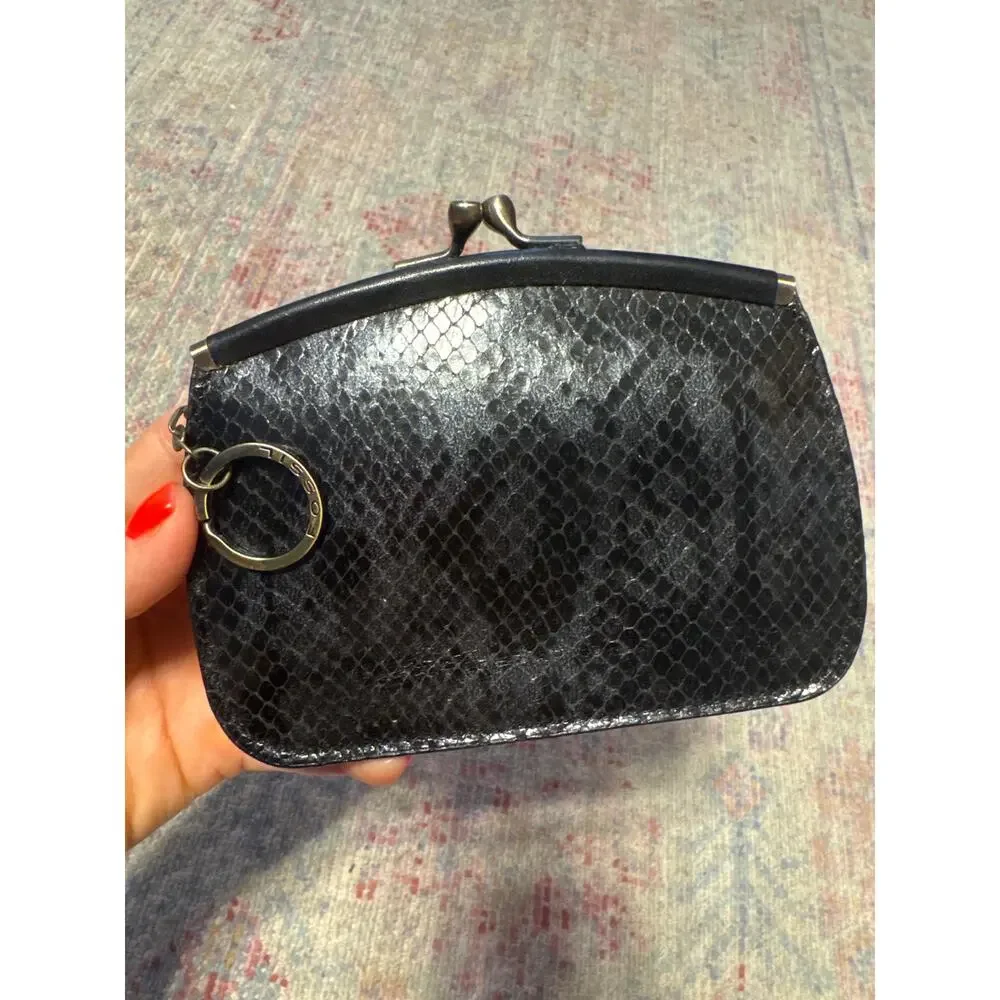 Fossil‎ Vintage Snakeskin Leather Kiss Lock Coin Purse Black